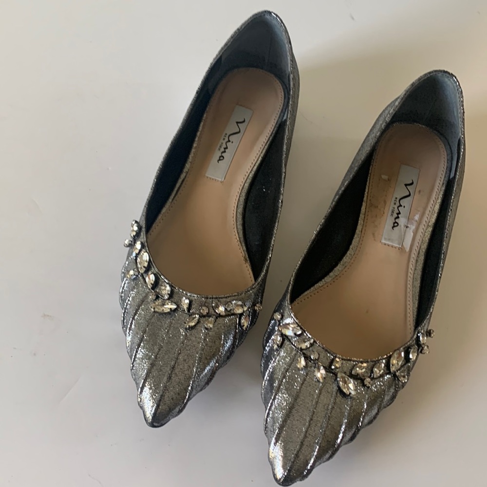 Nina Silver flats size 7
